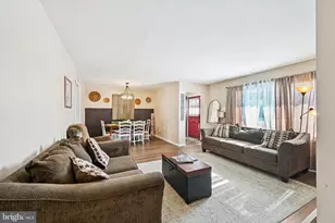 217 Southerland Dr, New Castle, DE 19720 - Photo 7