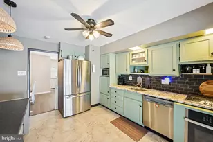 217 Southerland Dr, New Castle, DE 19720 - Photo 15