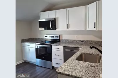 1072 Yorklyn Road #TOP FLOOR APARTMENT, Hockessin, DE 19707 - Photo 13