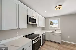 318 S Dupont Rd, Newport, DE 19804 - Photo 11