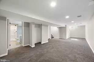 318 S Dupont Rd, Newport, DE 19804 - Photo 21