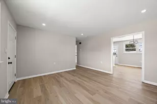 318 S Dupont Rd, Newport, DE 19804 - Photo 3