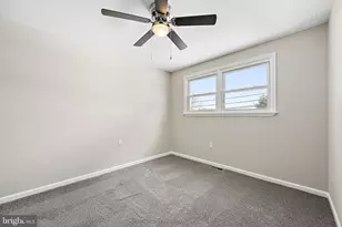 318 S Dupont Rd, Newport, DE 19804 - Photo 17