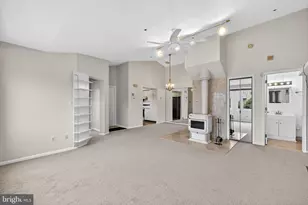 2101 Creekside Dr, Newark, DE 19711 - Photo 9