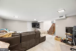 305 W Delaware Ave, Wilmington, DE 19809 - Photo 29