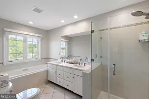 506 E Boxborough Dr, Wilmington, DE 19810 - Photo 27