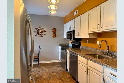 5213 Le Parc Drive #7, Wilmington, DE 19809 - Photo 7