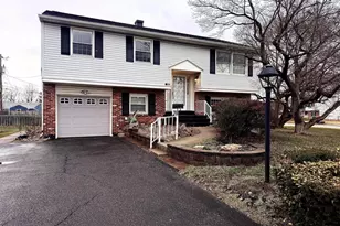 214 Bluefield Rd, Newark, DE 19713 - Photo 1