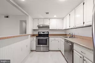 1403 Shallcross Ave, Wilmington, DE 19806 - Photo 9