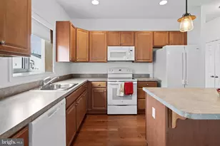 64 Grand National Ln, Newark, DE 19702 - Photo 11