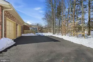 922 Sugar Pine Dr, Bear, DE 19701 - Photo 3