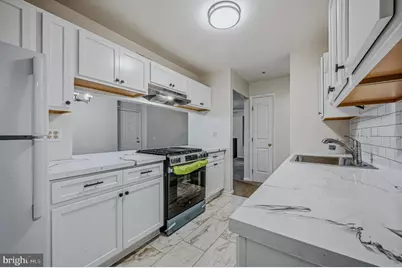 1604 Waters Edge Drive, Newark, DE 19702 - Photo 3