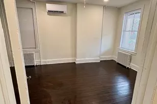 41 W 5th St, New Castle, DE 19720 - Photo 3