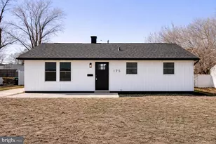 175 Edge Ave, New Castle, DE 19720 - Photo 1