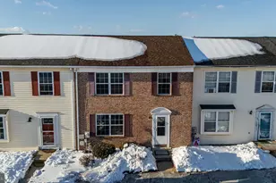 33 Pepperwood Ln, Bear, DE 19701 - Photo 1