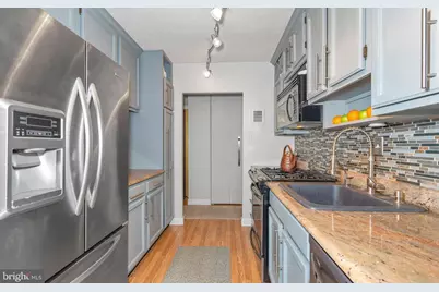 2016 Naamans Road #D2, Wilmington, DE 19810 - Photo 7