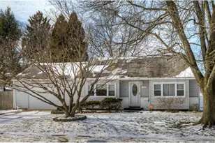 225 Brennen Dr, Newark, DE 19713 - Photo 1