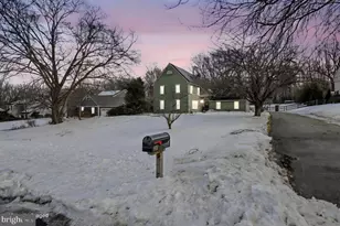 21 Farmingdale Ln, Newark, DE 19711 - Photo 1