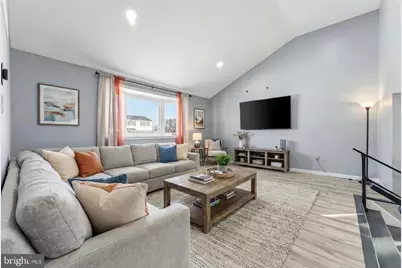 44 E Bellamy Drive, New Castle, DE 19720 - Photo 3