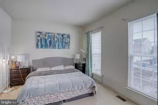 301 E Furrow Ln, Newark, DE 19702 - Photo 7