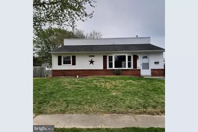 63 Holden Drive, New Castle, DE 19720 - Photo 1