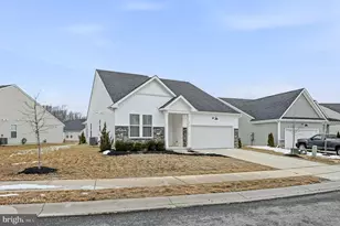 676 Mayfield Fls Dr, Newark, DE 19702 - Photo 3