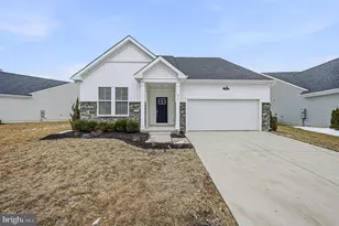 676 Mayfield Fls Dr, Newark, DE 19702 - Photo 1