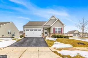 929 Robinson Rd, Townsend, DE 19734 - Photo 1