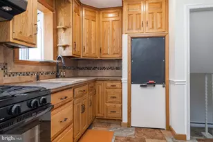 2817 E Oakland Dr, Wilmington, DE 19808 - Photo 11