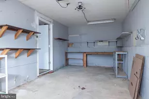 2817 E Oakland Dr, Wilmington, DE 19808 - Photo 33