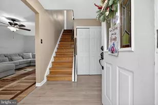 610 S Walnutree Ln, Claymont, DE 19703 - Photo 3