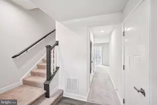 2055 Rivers Dr, Newark, DE 19702 - Photo 3