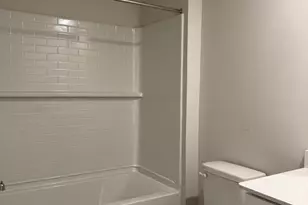 679 Mayfield Fls Dr, Newark, DE 19702 - Photo 13