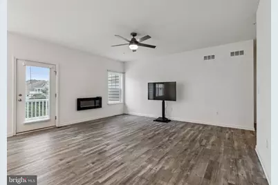 219 N Heron Circle, New Castle, DE 19720 - Photo 11