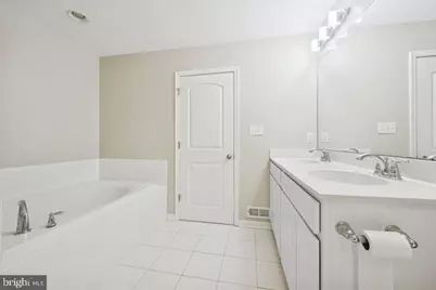 640 Jacobsen Circle, Newark, DE 19702 - Photo 17