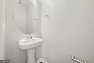 640 Jacobsen Cir, Newark, DE 19702 - Photo 15