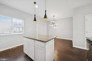 640 Jacobsen Cir, Newark, DE 19702 - Photo 7