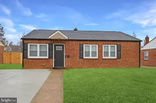 215 Sykes Rd, New Castle, DE 19720 - Photo 1