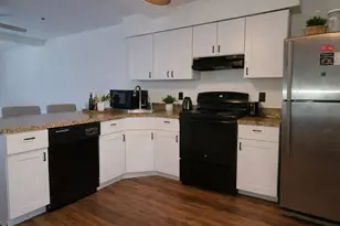 204 Springwood Dr, Bear, DE 19701 - Photo 3