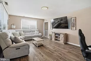 1617 W Willow Run Dr, Wilmington, DE 19805 - Photo 5