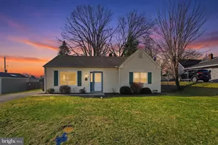 1617 W Willow Run Dr, Wilmington, DE 19805 - Photo 1