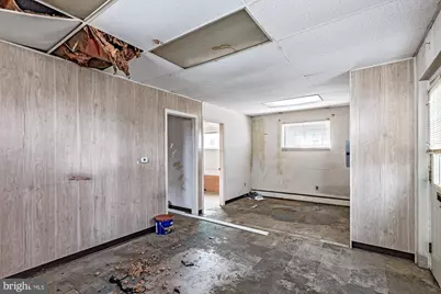 16 Maryland Avenue S, Wilmington, DE 19805 - Photo 9