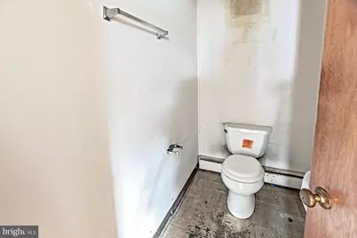 16 Maryland Avenue S, Wilmington, DE 19805 - Photo 17