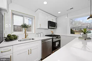 12 Dunsinane Dr, New Castle, DE 19720 - Photo 7