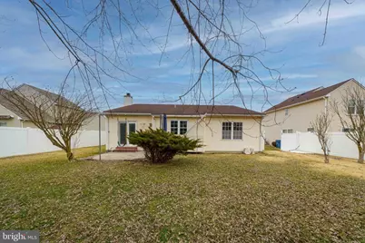 21 Charles Drive, New Castle, DE 19720 - Photo 5