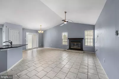 21 Charles Drive, New Castle, DE 19720 - Photo 9