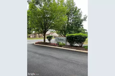 102 Stonehurst Ct, New Castle, DE 19720 - Photo 1