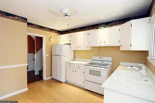 38 S Dickens Rd, Claymont, DE 19703 - Photo 5