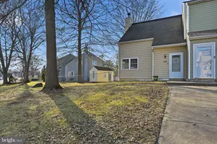 159 E Green Valley Cir, Newark, DE 19711 - Photo 3