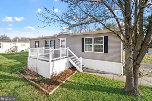 8 Bell St, Bear, DE 19701 - Photo 1